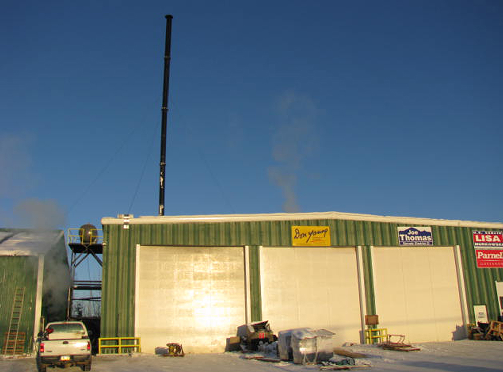 Horizontal circulating fluidized bed biomass boiler